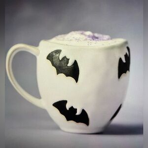 ❤️ ANTHROPOLOGIE VIDA ICON STONEWARE HALLOWEEN BAT COFFEE MUG NEW